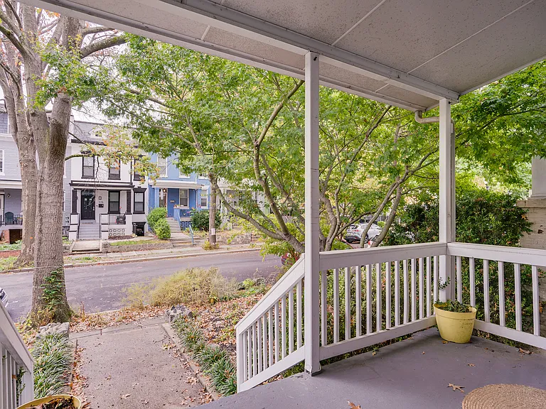 Keefer Pl NW — Photo 41