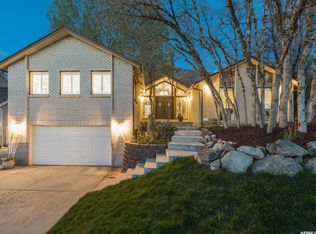 8119 S Short Hills Dr, Cottonwood Heights, UT 84121