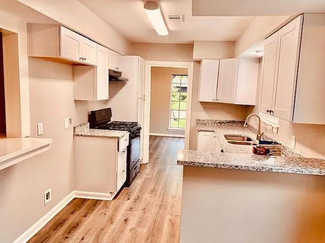 3 bed, 2060 sqft, $1,750 — Photo 3