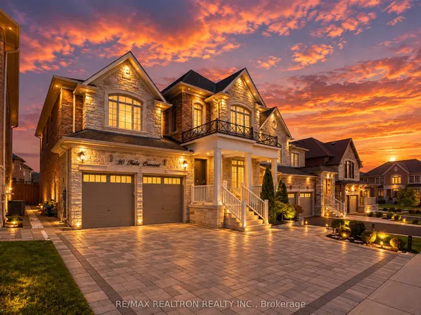 20 Tesla Cres, East Gwillimbury, ON L9N 0T3