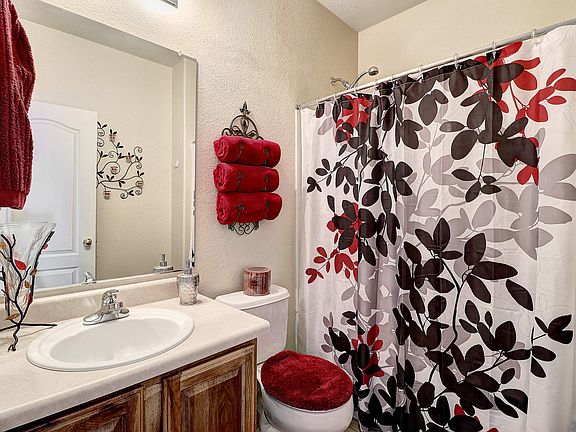 4th image of 8577 N 63rd Dr
