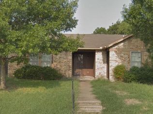 1425 Brook Meadow Cir, Lancaster, TX 75134