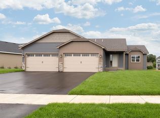 1006 Bellaire Blvd NW, Isanti, MN 55040