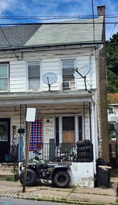 807 W Walnut St, Coal Township, PA, 17866