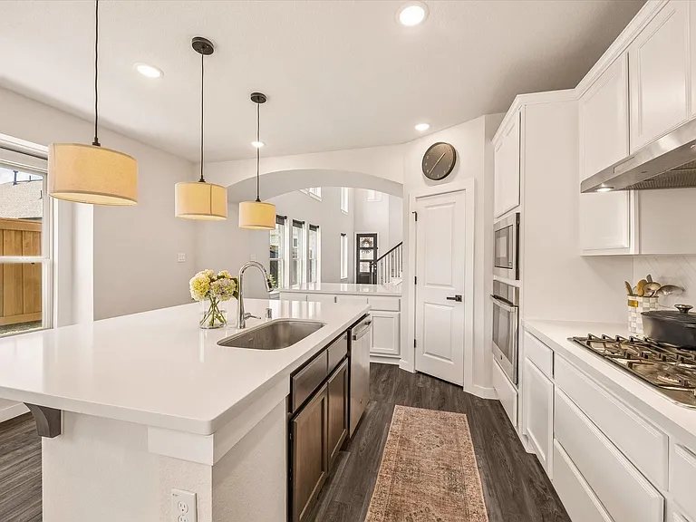 7933 Spring Run Dr — Photo 8