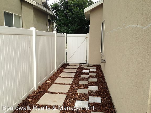 3rd image of 7736 S New Snowbell Ln
