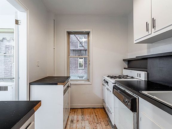 4th image of 520 E 90th St APT 1A