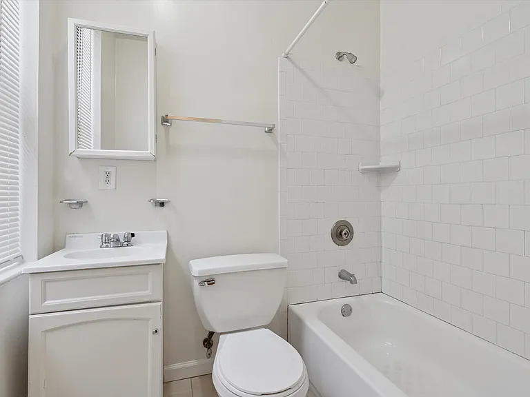 1601 Brown St #2 — Photo 12
