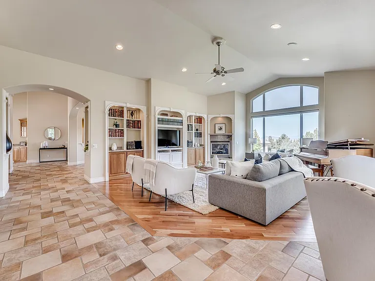 1039 Mountain Air Ct — Photo 9