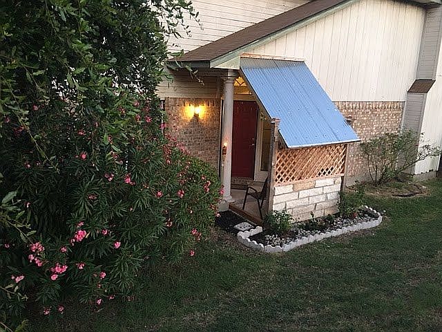 2nd image of 3517 Sauls Dr
