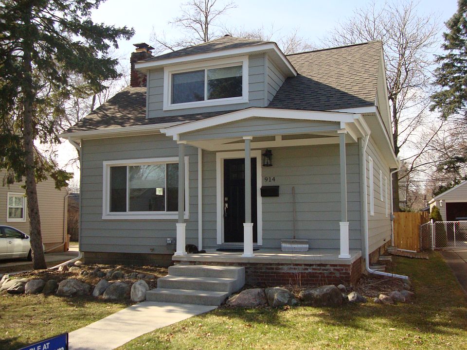 1st image of 914 Wyandotte Ave