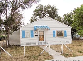 212 Russell Ave, Cheyenne, WY 82007