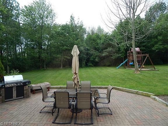 4th image of 5298 Yellowstone Dr