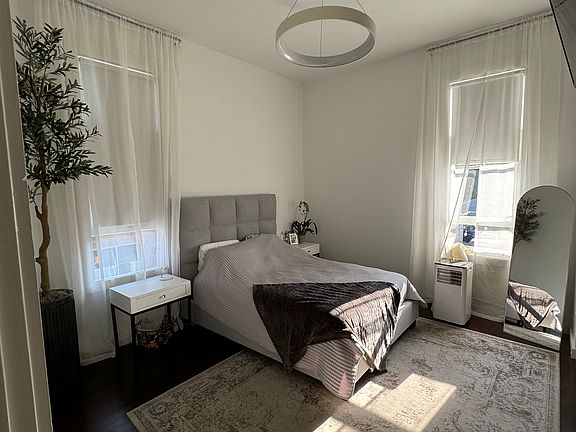 5th image of 1539 Verdi St Unit A