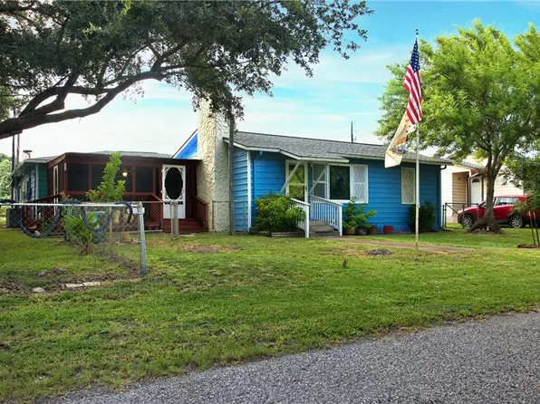 1934 Elizabeth St, Ingleside, TX 78362