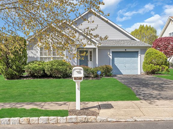 5th image of 2613 Lancaster Lane