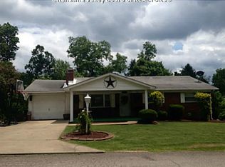 214 Simmons Dr, Ripley, WV 25271