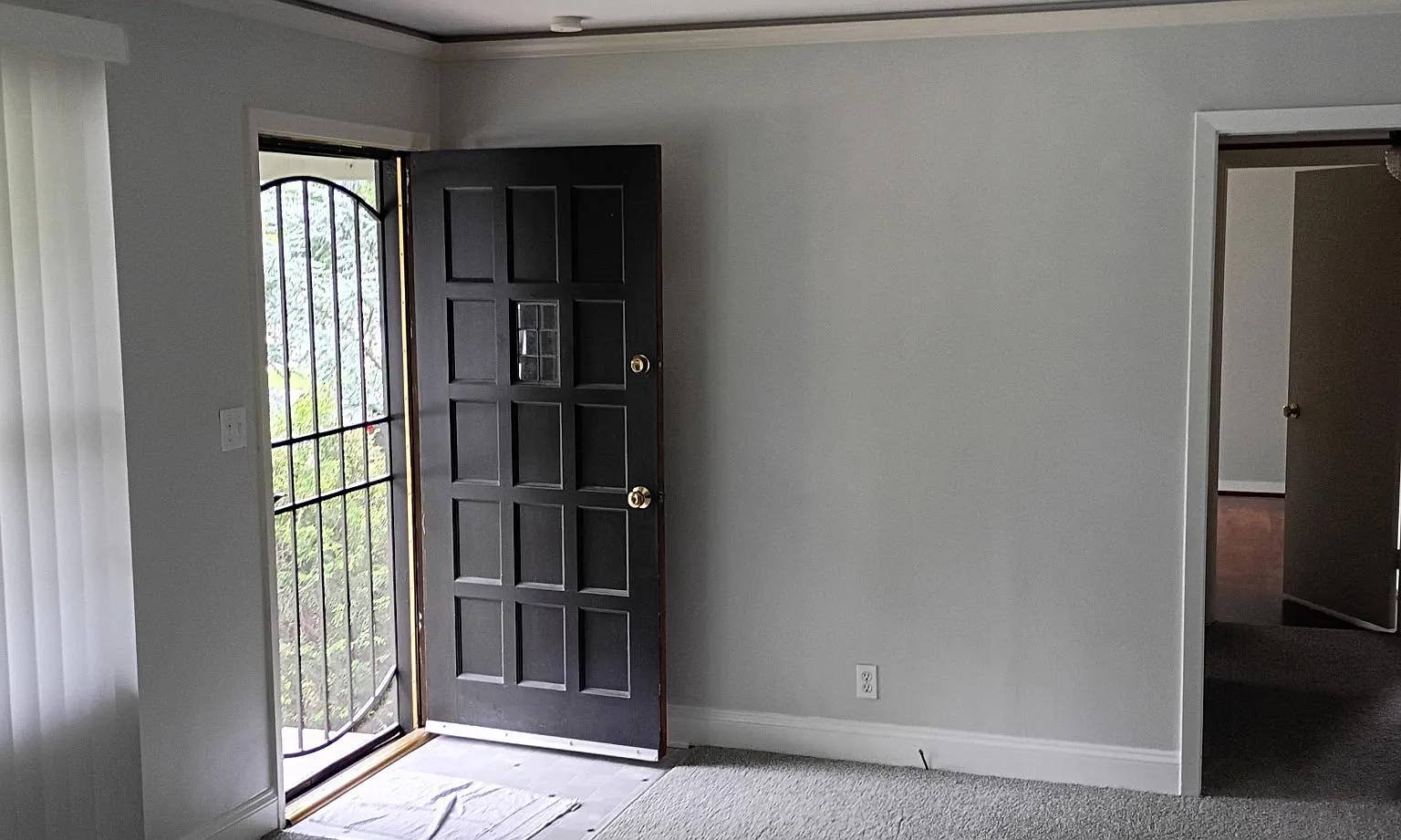 3 bed, 980 sqft, $1,850 — Photo 3