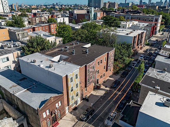 2nd image of 1623 N Willington St APT 1A