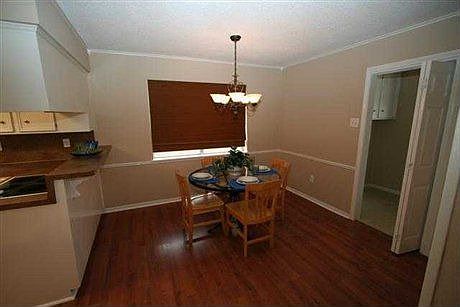 3rd image of 5930 Pebble Springs Dr
