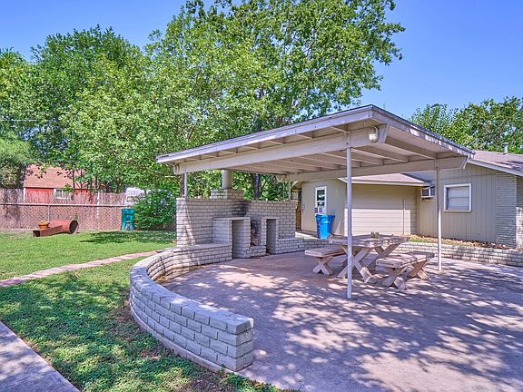 2nd image of 110-122 San Angelo Blvd #118