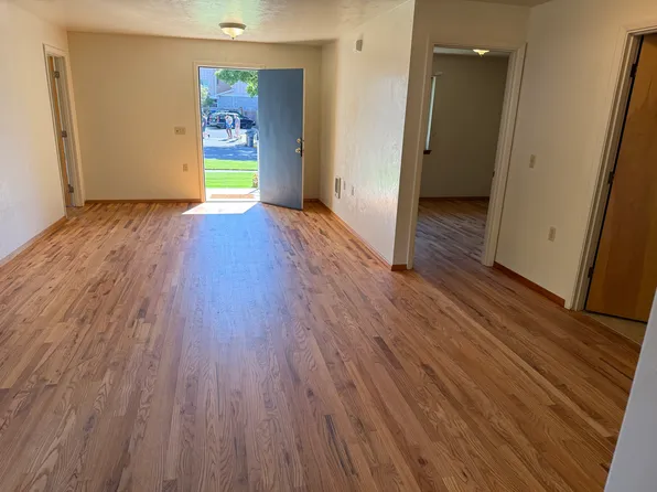 9-1528 Ferry St #1, Eugene, OR 97401
