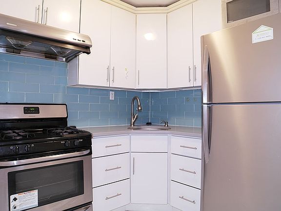 3rd image of 142-20 41st Ave #7K