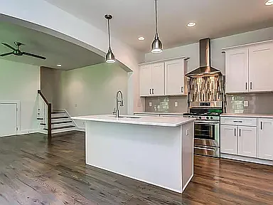2423B Batavia St — Photo 20