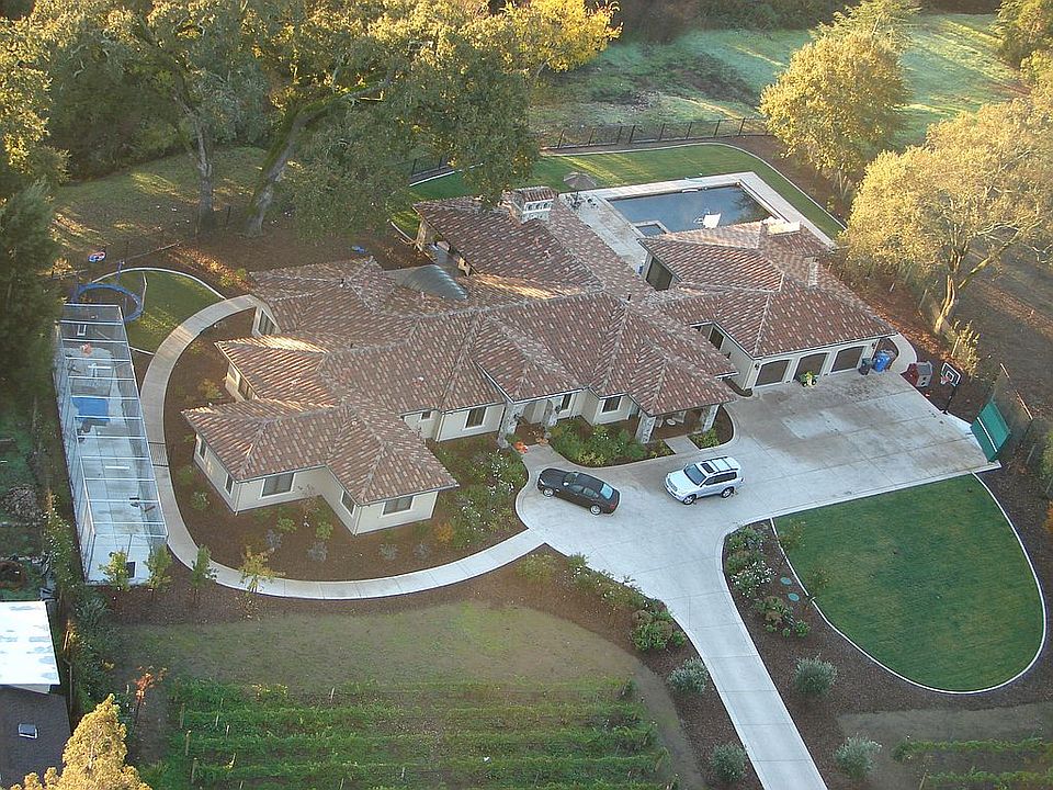 2nd image of 1057 Darms Ln