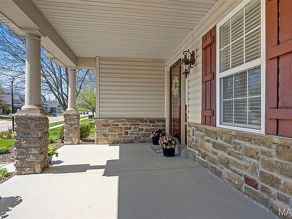3rd image of 3125 Calhoun Dr