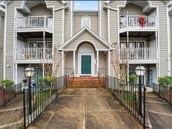 3701 Cotswold Ter, Greensboro, NC 27410