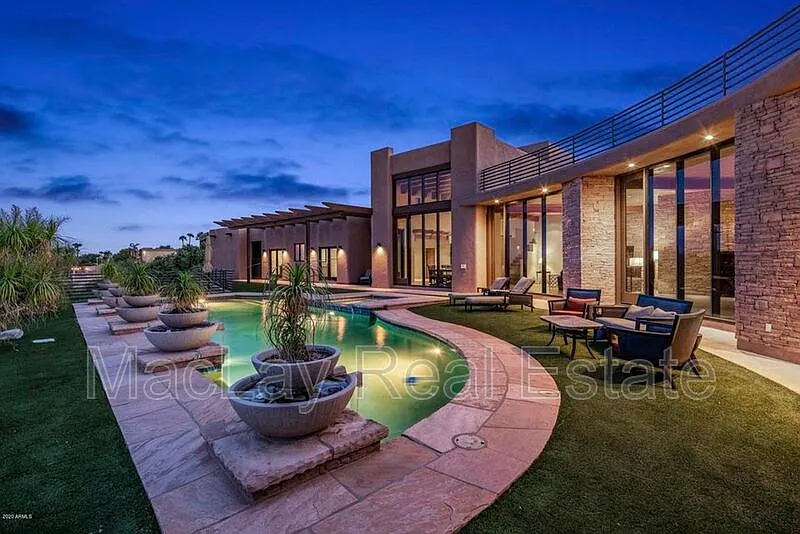 15810 E Centipede Dr