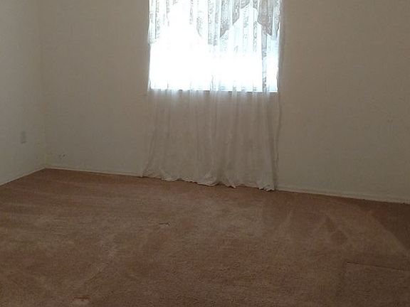 5th image of 616 N 6th Ave
