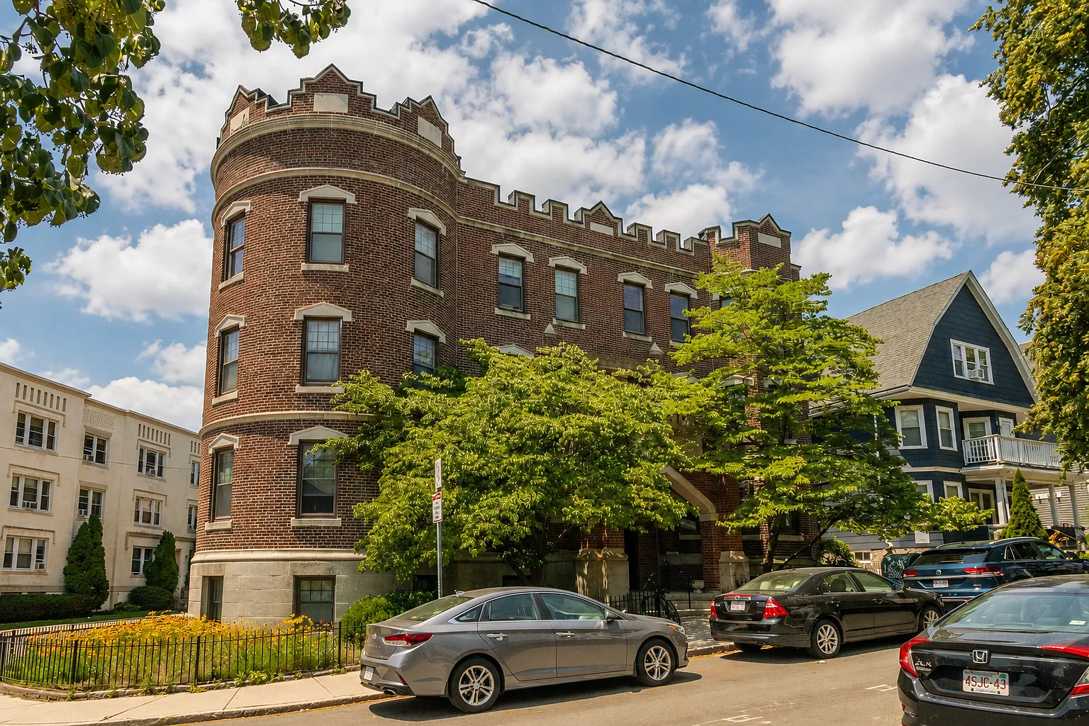 2 bed, 720 sqft, $2,950 — Photo 1