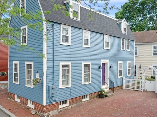 15 River St, Salem, MA 01970