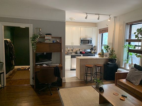 4th image of 932 Carroll St APT 3G