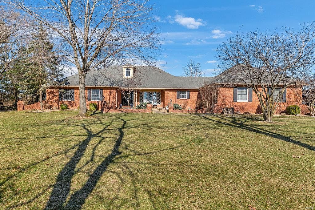 5261 Live Oak Dr, Smithton, IL 62285 Zillow