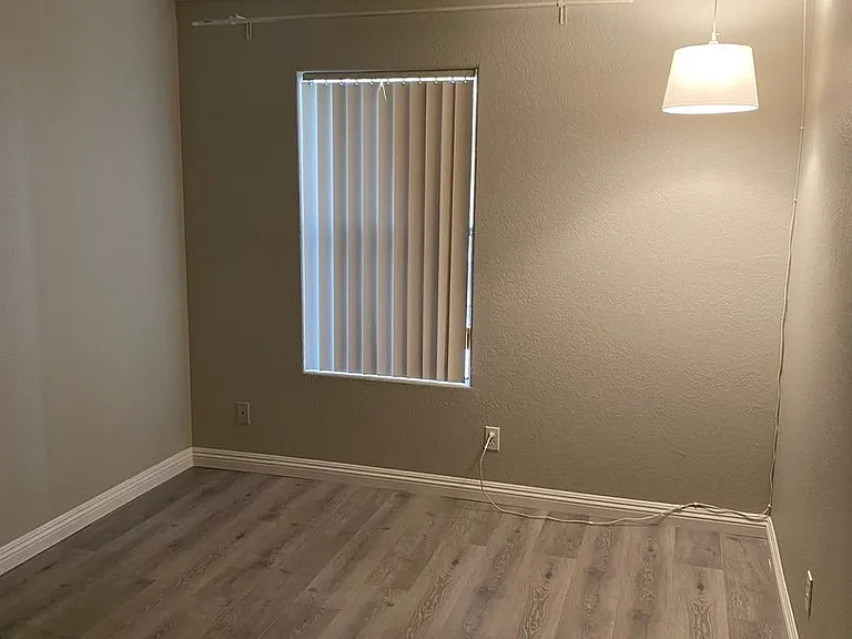 5271 Lindell Rd #202 — Photo 12