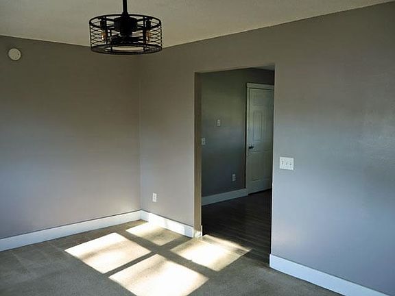3rd image of 515 Norris Ct