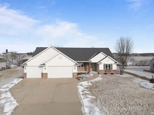 W5260 Waterview Dr, Sherwood, WI 54169