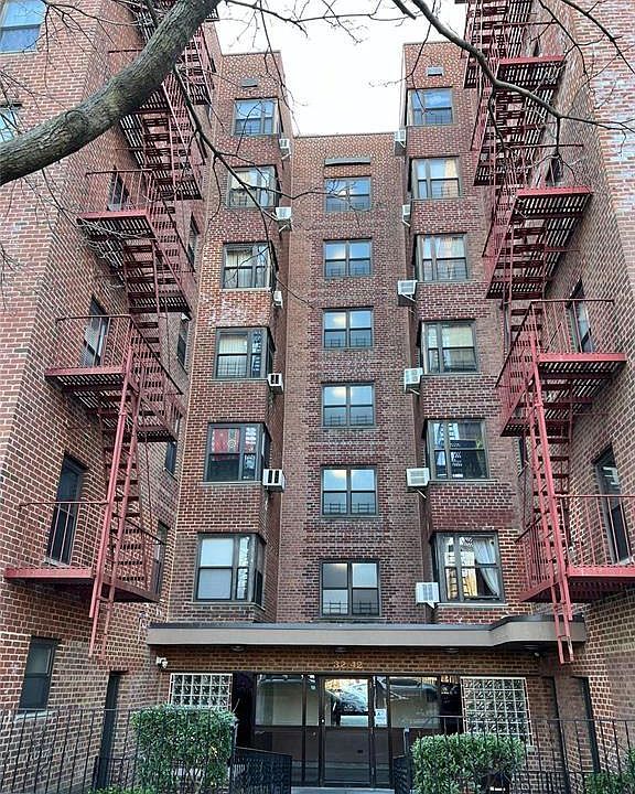1st image of 32-40 89th St APT 611