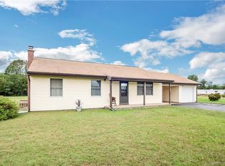 1305 Norwich Rd, Plainfield, CT 06374