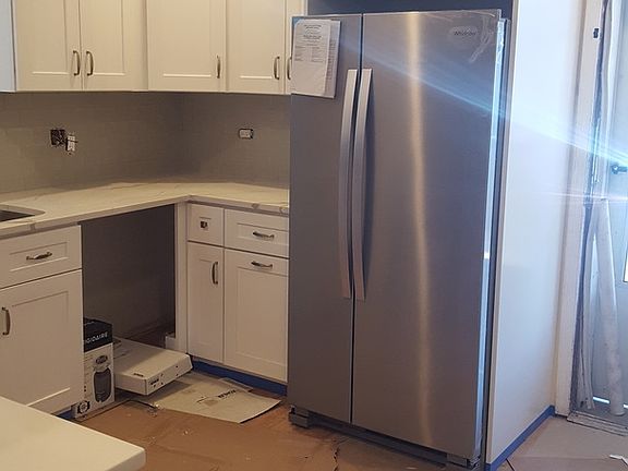 5th image of 3011 W Eastwood Ave APT 2