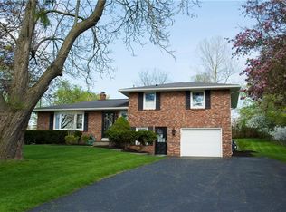 1484 Canandaigua Rd, Macedon, NY 14502