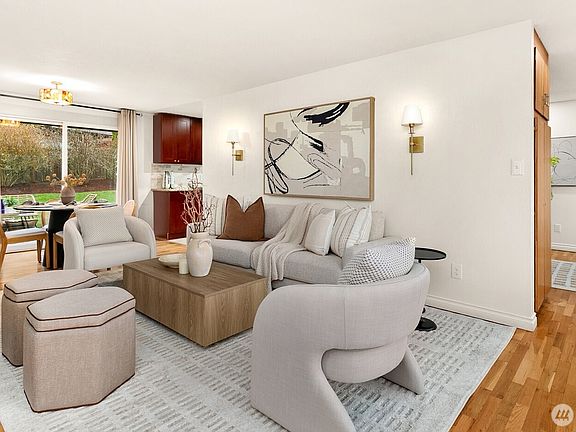 5th image of 20008 101st Place NE