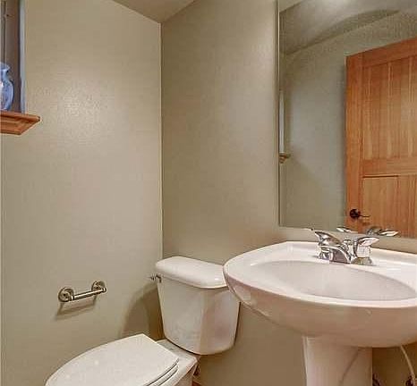 5th image of 6533 35th Ave NE #A