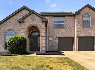 3026 Shannon Ln, Grand Prairie, TX 75052