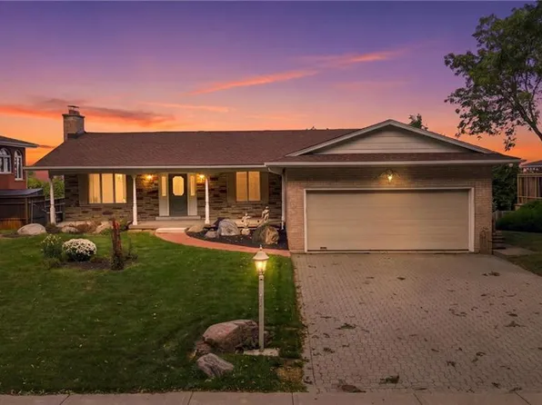 26 Leslie Dr, Hamilton, ON L8G 2R1