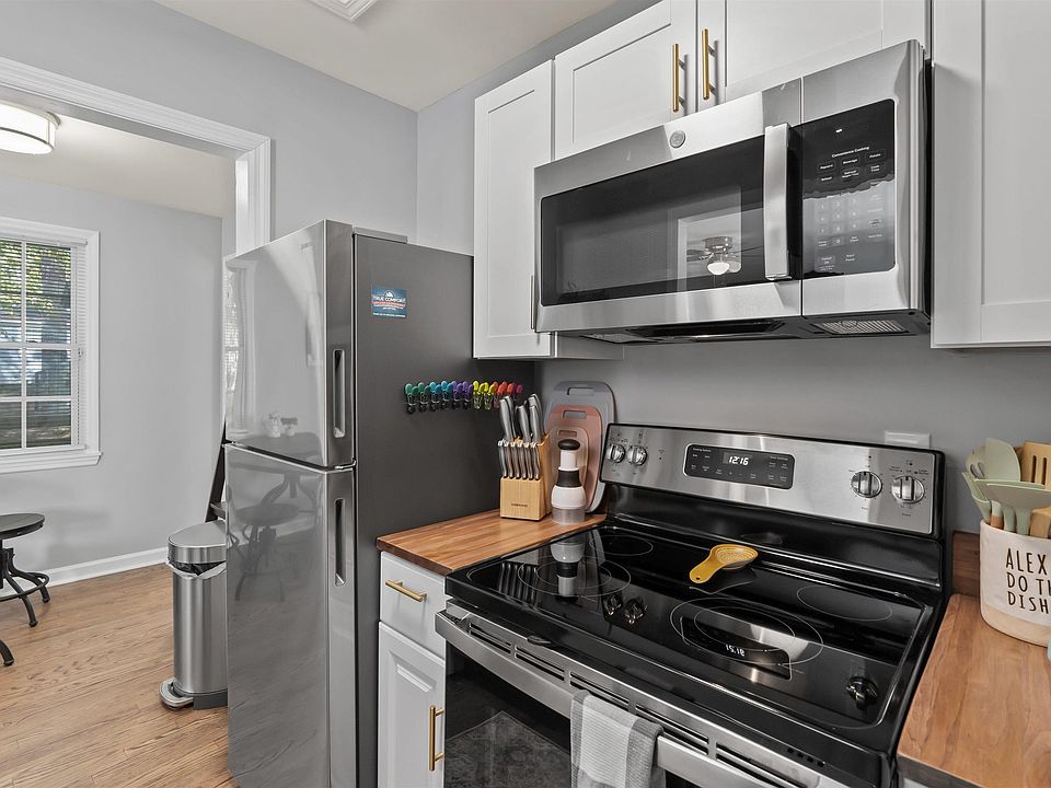 13th image of this home