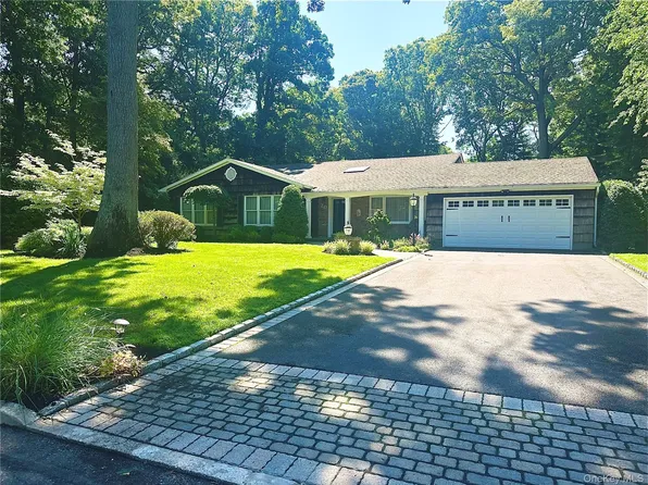 20 Oak Tree Drive, Smithtown, NY 11787